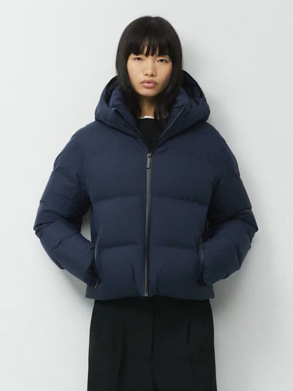 aritzia o2 rainstop shorty puff jacket